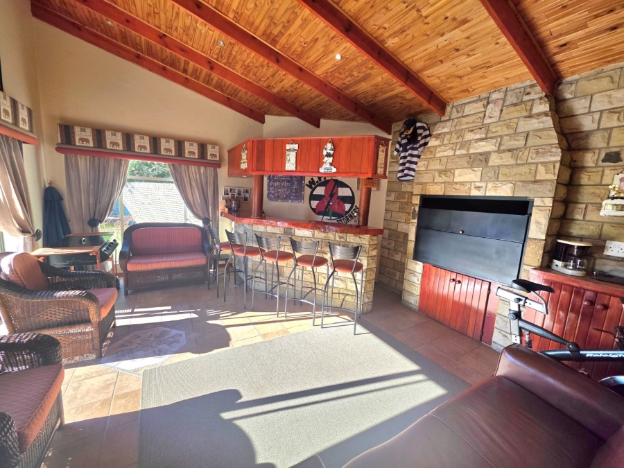 4 Bedroom Property for Sale in La Provance Free State